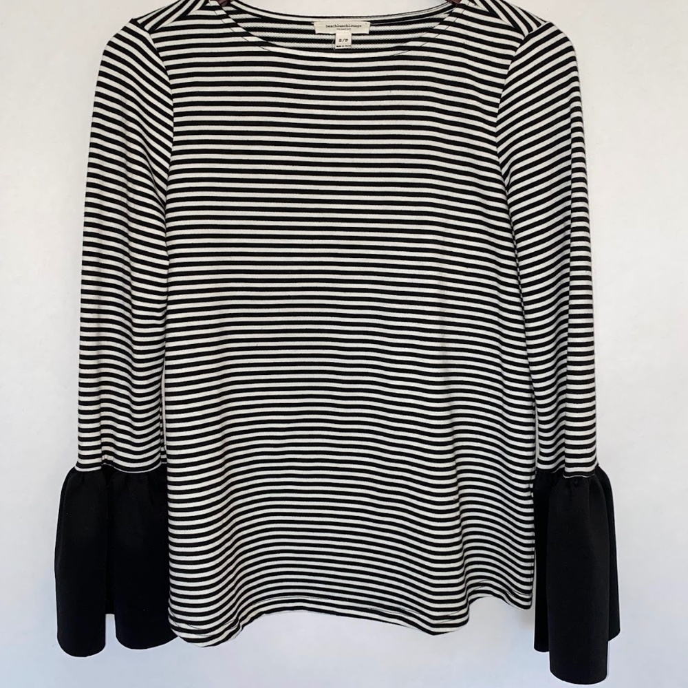 Beachlunchlounge Black White Striped Long Bell Sleeve Top size Small EUC